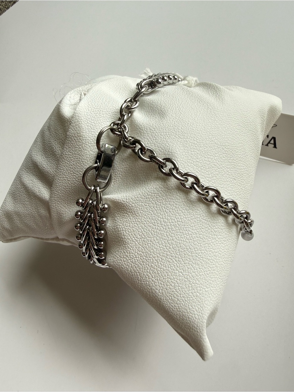 NEW Invicta Angel Lady Silver Tone Crystal Bezel 24.8mm Quartz Bracelet Watch - Picture 5 of 9